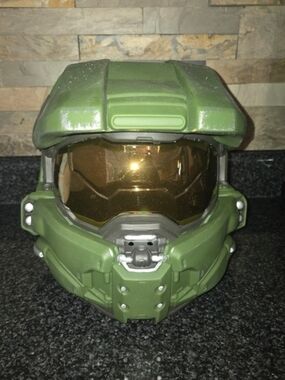 Microsoft Master Chief Helmet with Gold Visor